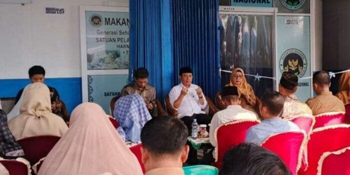 Wali Kota Bengkulu, Dedy Wahyudi meresmikan SPPG BMG Kelurahan Semarang, Kecamatan Sungai Serut, Selasa 6 Januari 2026.(Foto/Ist)