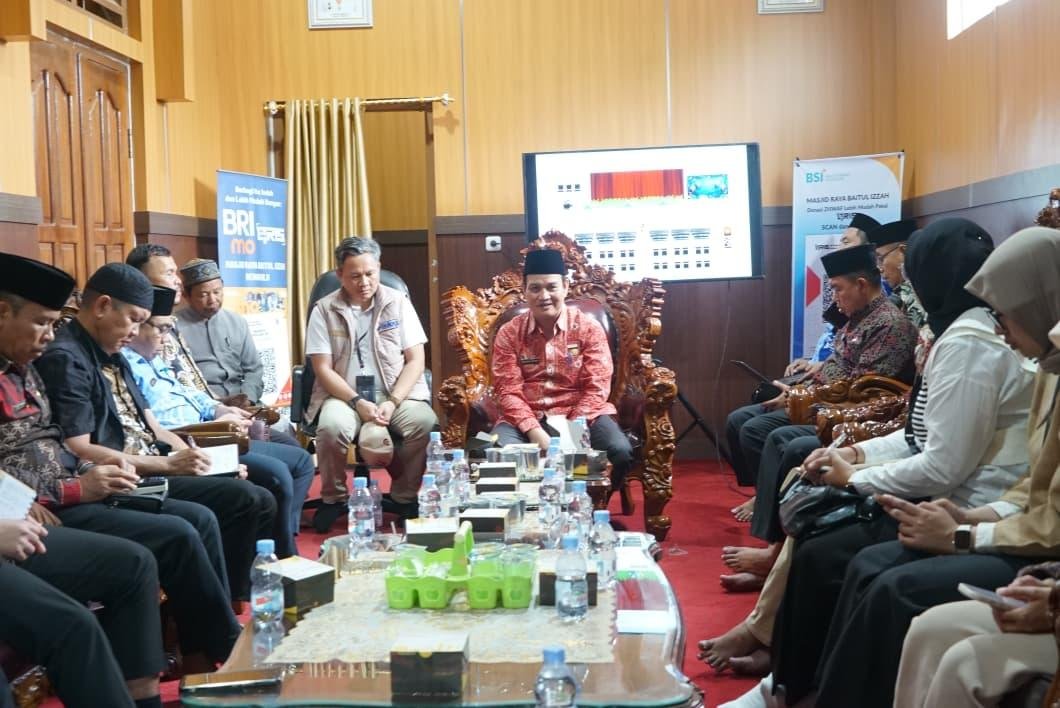 Sekdaprov Bengkulu, Herwan Antoni pimpin rapat persiapan pelaksanaan Safari dan Kampung Ramadan di kabupaten dan kota di Provinsi Bengkulu.(Foto/Ist)