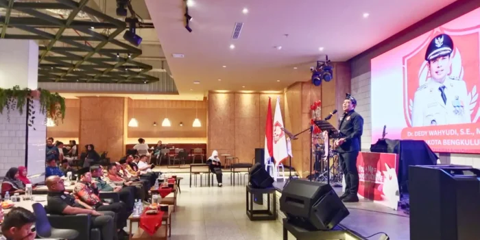 Wali Kota Bengkulu, Dedy Wahyudi saat memberikan sambutan pada acara deklarasi Asosiasi Media dan Jurnalis (AMJ) Provinsi Bengkulu, Kamis 12 Februari 2026.(Foto/Ist)