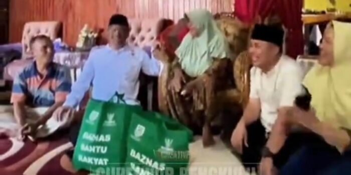 ASN Pemproiv Bengkulu turun lapangan bantu raya pada hari Idulfiri 1447 Hijriah beberapa waktu lalu.(Foto/Ist)