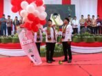 Buka MTQ Seluma Sekda Bengkulu, Herwan Antoni dan Bupati Seluma Tedy Rahman melepas balon ke udara menandai pembukan MTQ XXXVII Tingkat Provinsi Bengkulu tahun 2026, di Kabupaten Seluma.(Foto/Ist)