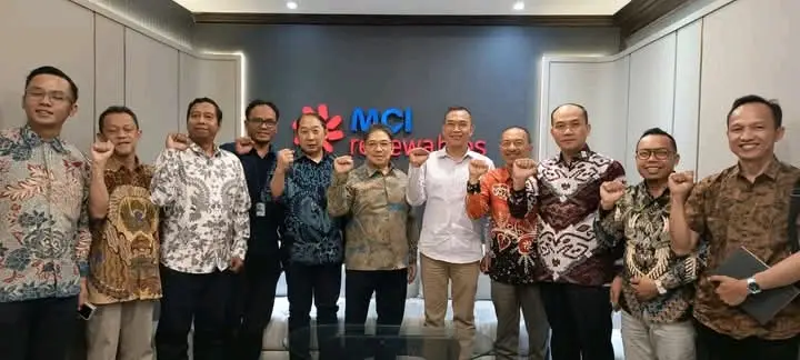 Panas Bumi Kepahiang Bupati Kepahiang, Zurdi Nata bersama PLN dan PT MCI bahas progres eksplorasi panas bumi di kabupaten tersebut.(Foto/Ist)