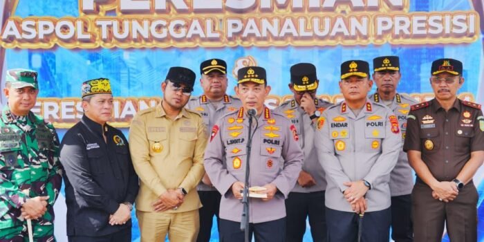 Kapolri Jenderal Listyo Sigit Prabowo meresmikan bangunan Asrama dan Sapras Polda Kaltim.(Foto/Ist)