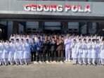Sebanyak 54 orang anggota Paskibraka Provinsi Bengkulu angkatan 2025, dibubarkan Sekda Herwan Antoni atas nama Gubernur Bengkulu, Helmi Hasan karena tugas mereka telah berakhir.(Foto/MC Bengkulu)