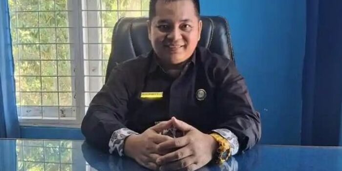 Direktur Perumda Tirta Rafflesia Bengkulu Tengah, Movizar.(Foto/Ist)