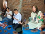 Bupati Rachmat Datangi Rumah Bayi Jantung Bocor Bupati Bengkulu Tengah, Rachmat Riyanto kunjungi rumah bayi usia 5 bulan yang menderita kelainan jantung dan segera menjalani operasi di RS Jantung Harapan Kita Jakarta.(Foto/MC Benteng)